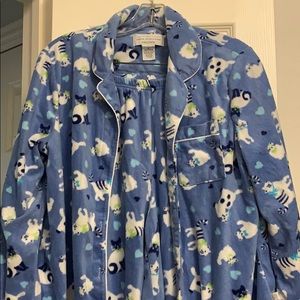 Comfy fleece cat PJs never worn size M